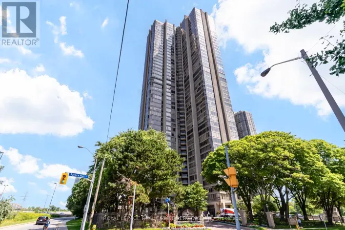 Apartment for sale: 1610 - 2045 LAKE SHORE BOULEVARD W, Toronto