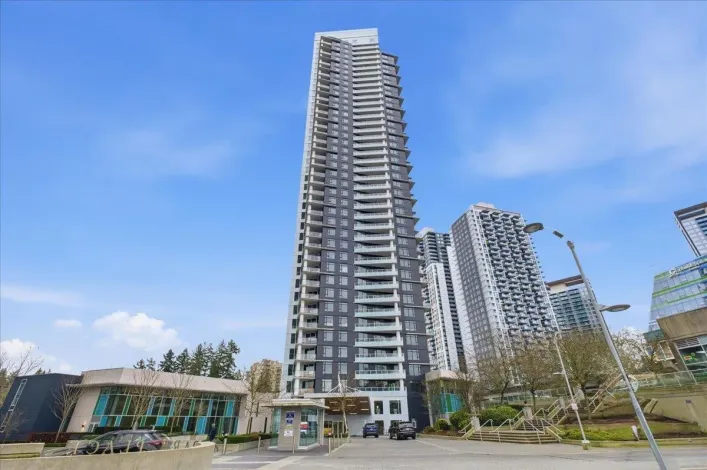 1610 9887 WHALLEY BOULEVARD, Surrey