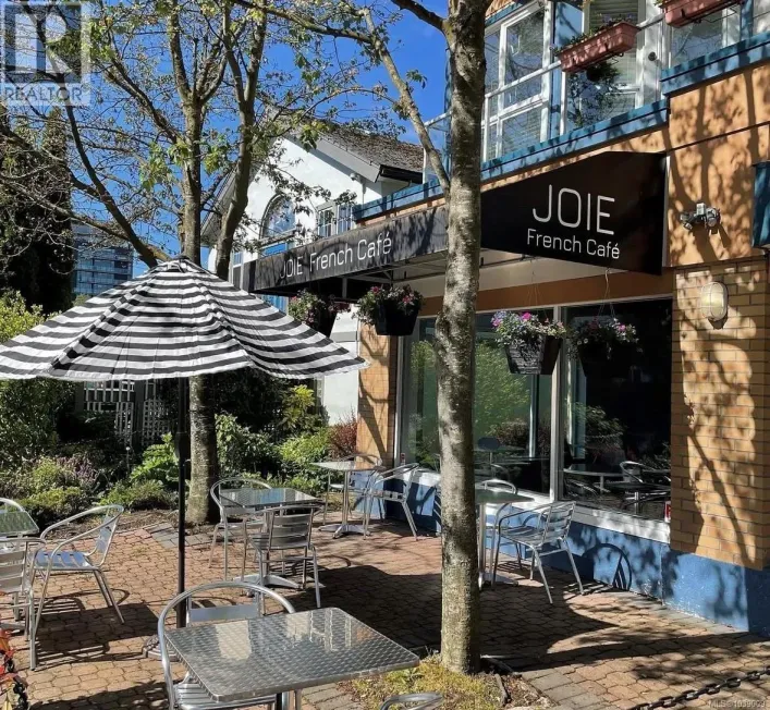 1610 Cook St, Victoria