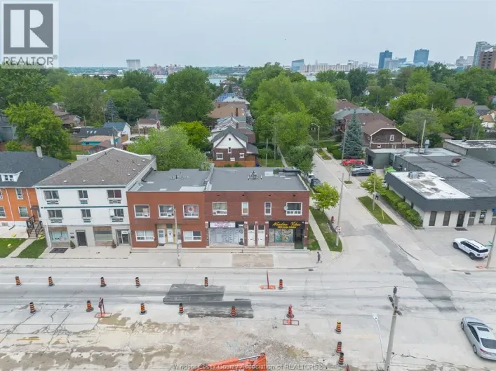 1610 UNIVERSITY AVENUE, Windsor