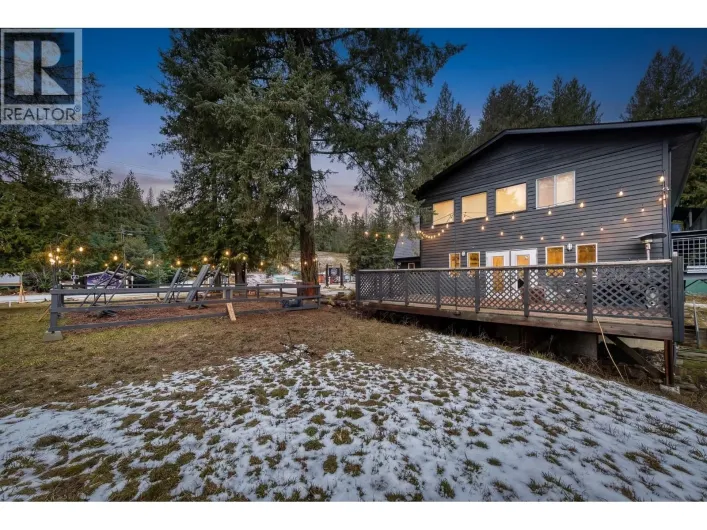 16102 3A Highway, Crawford Bay