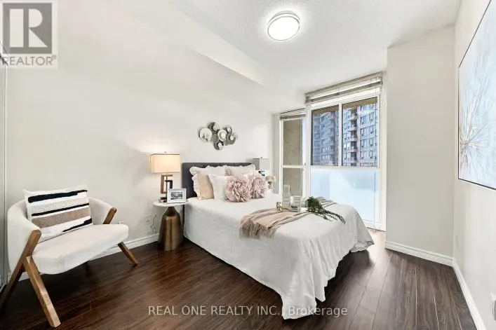 1611 - 225 WEBB DRIVE, Mississauga