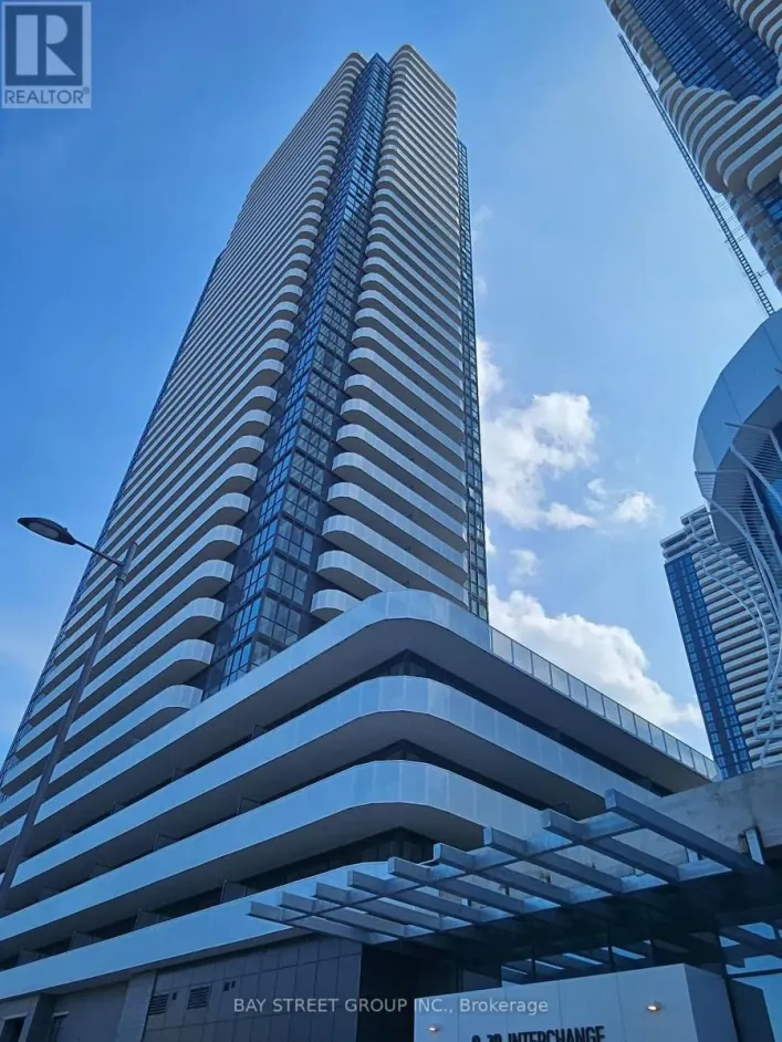1611 - 28 INTERCHANGE WAY, Vaughan