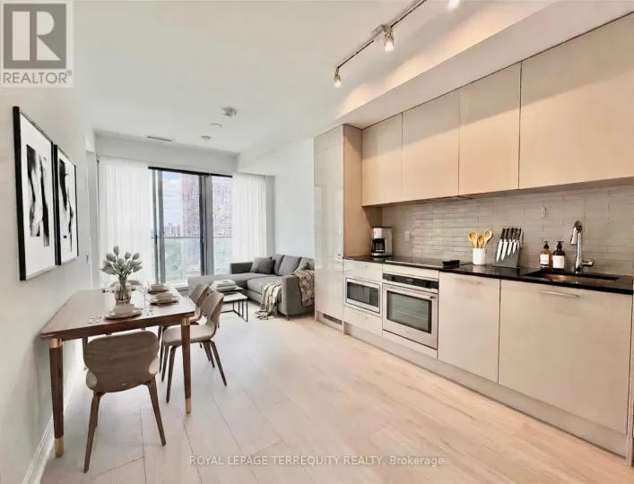 1611 - 3 GLOUCESTER STREET, Toronto