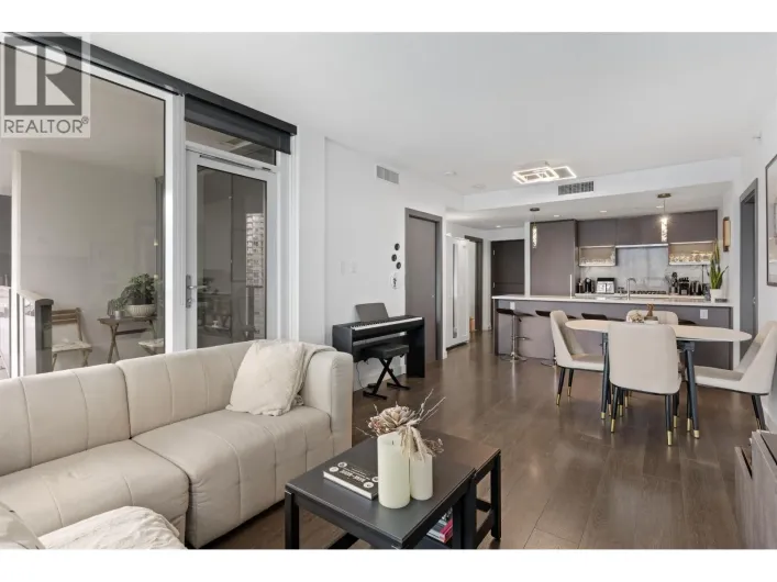 1611 68 SMITHE ST, Vancouver