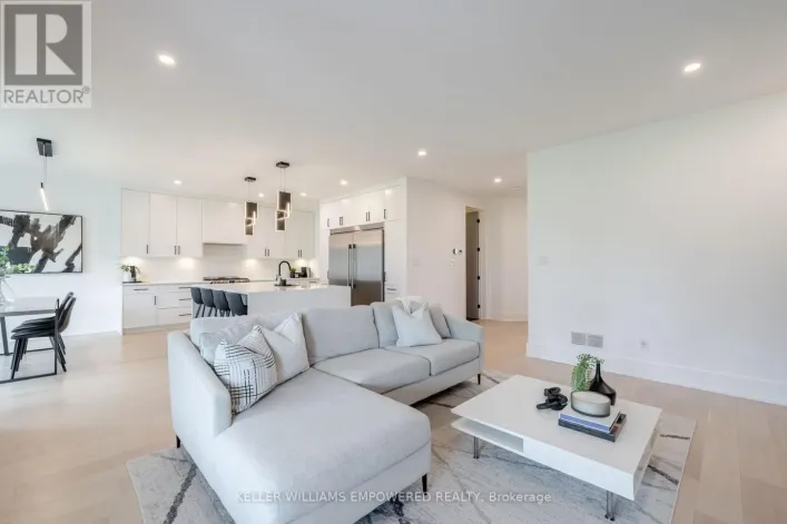 1611 UPPER WEST AVENUE, London South