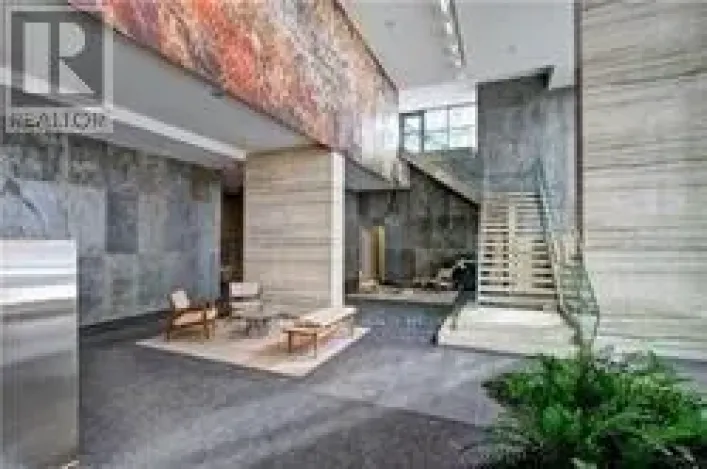 1612 - 15 ICEBOAT TERRACE, Toronto