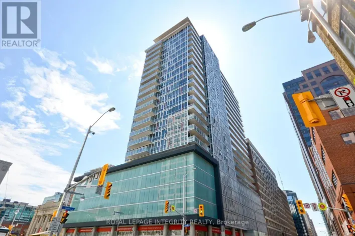 1612 - 324 LAURIER AVENUE W, Ottawa
