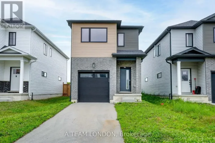 1612 CAPRI CRESCENT, London North