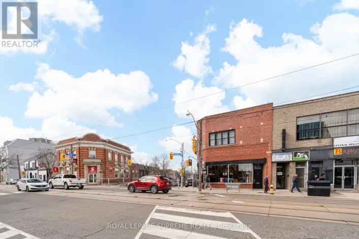 1612 DUNDAS STREET W, Toronto