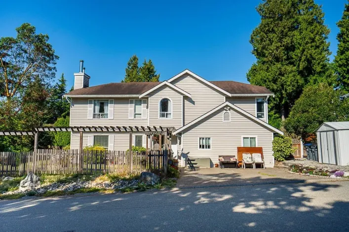 16143 9 AVENUE, Surrey