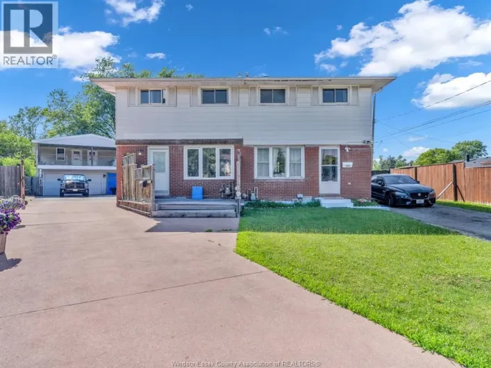 1615 CURRY, Windsor