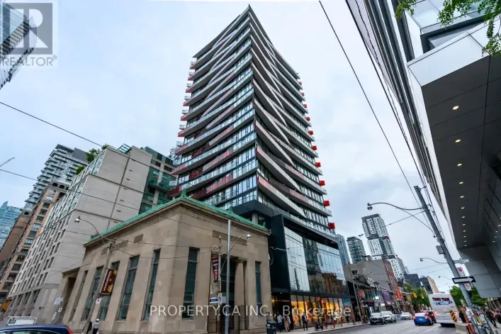 Apartment for sale: 1616 - 215 QUEEN STREET W, Toronto
