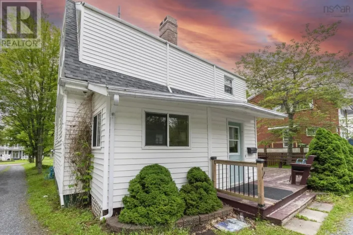 1616 North Main Street, Westville