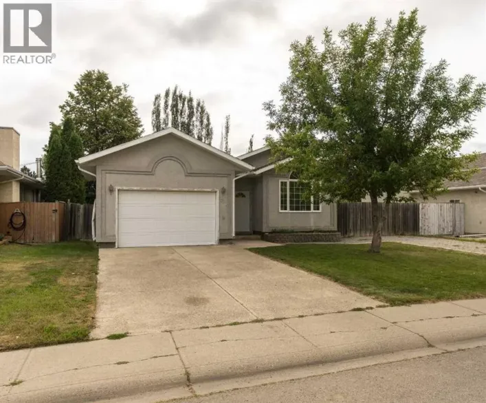 1617 23 Street, Coaldale