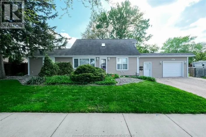 1617 MARK AVENUE, Windsor