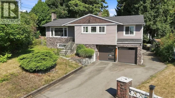 1617 STELLA PLACE, Port Coquitlam
