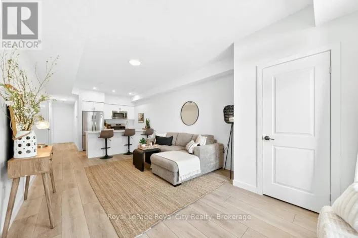 162 - 824 WOOLWICH STREET, Guelph