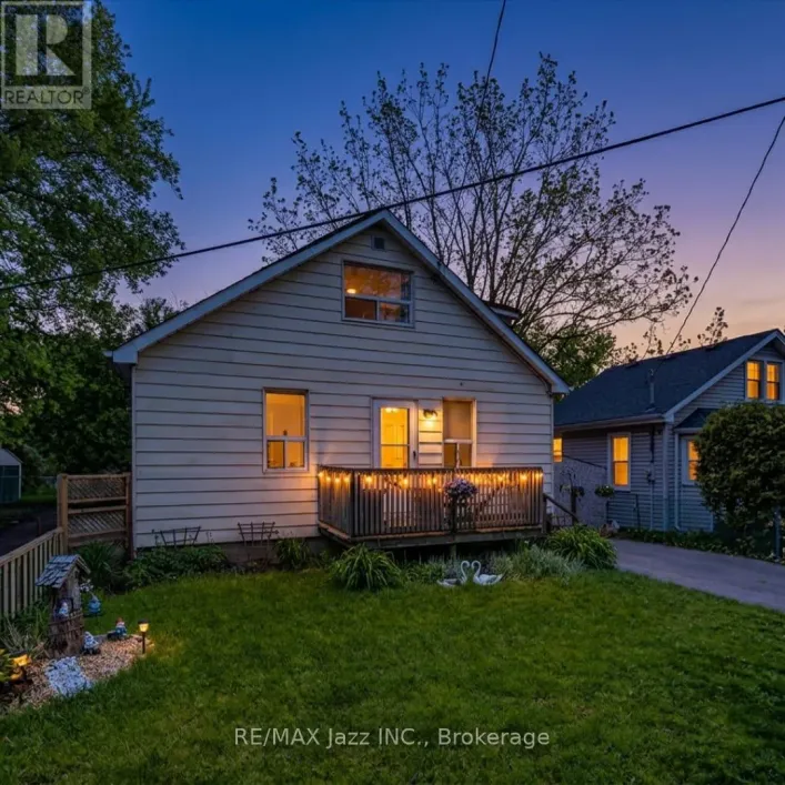 162 COLLEGE AVENUE, Oshawa