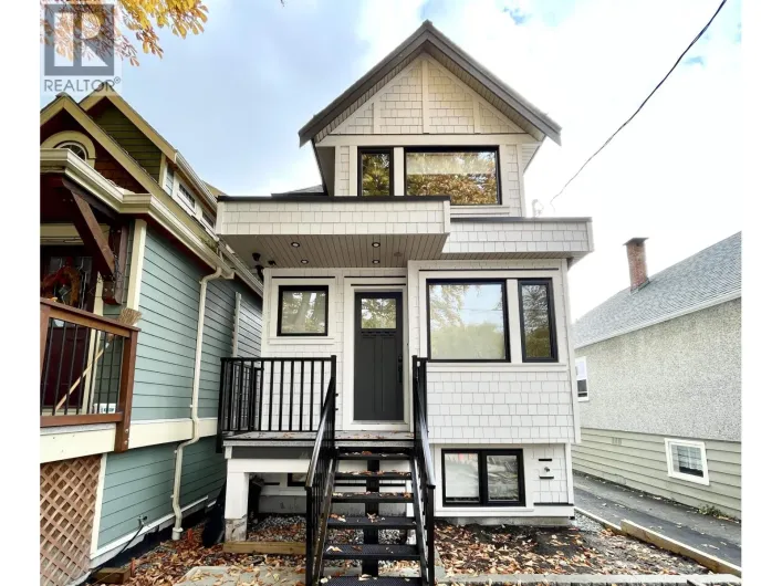 162 E 43RD AVENUE, Vancouver