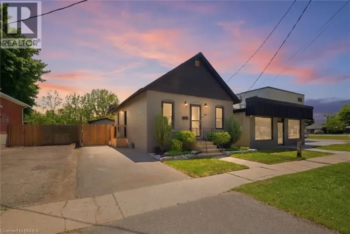 162 GRAND RIVER Avenue, Brantford
