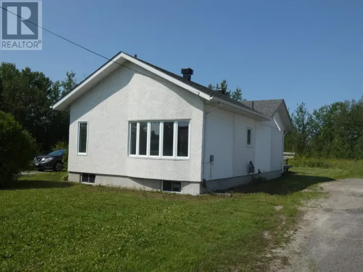 162 Kenogami RD, Longlac