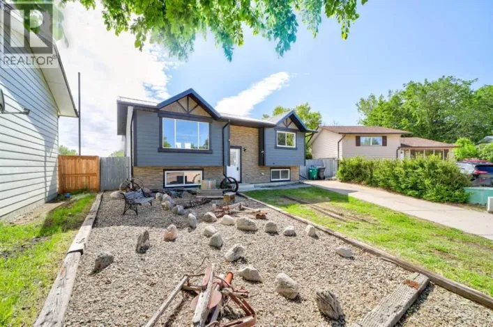 162 Pensacola Court W, Lethbridge