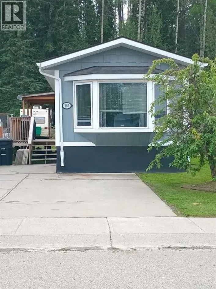 162 Skogg Avenue, Hinton