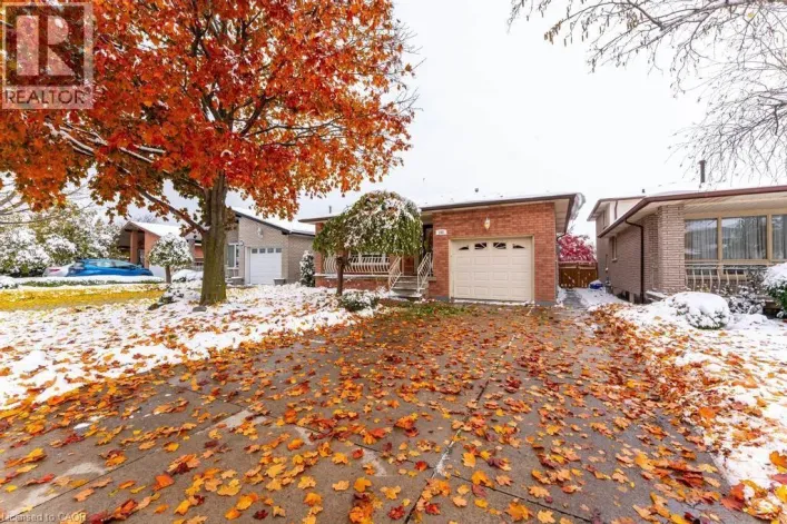 162 SOLOMON Crescent, Hamilton