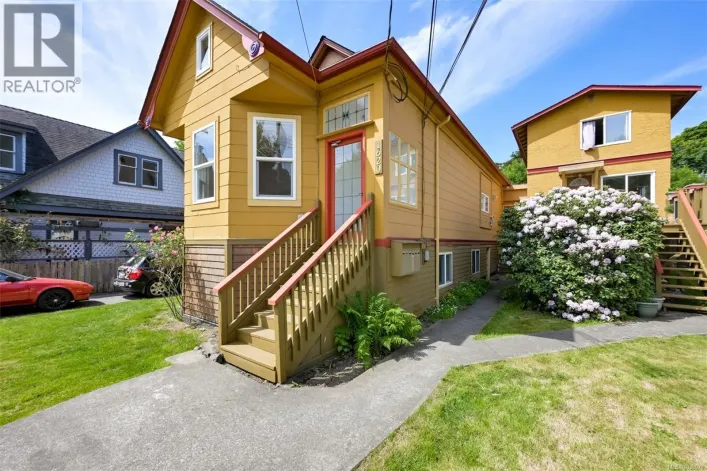 1620 Camosun St, Victoria