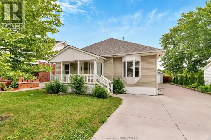 1628 MOY AVENUE, Windsor