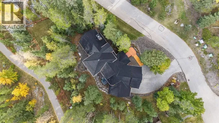 163 Cairns Landing, Canmore