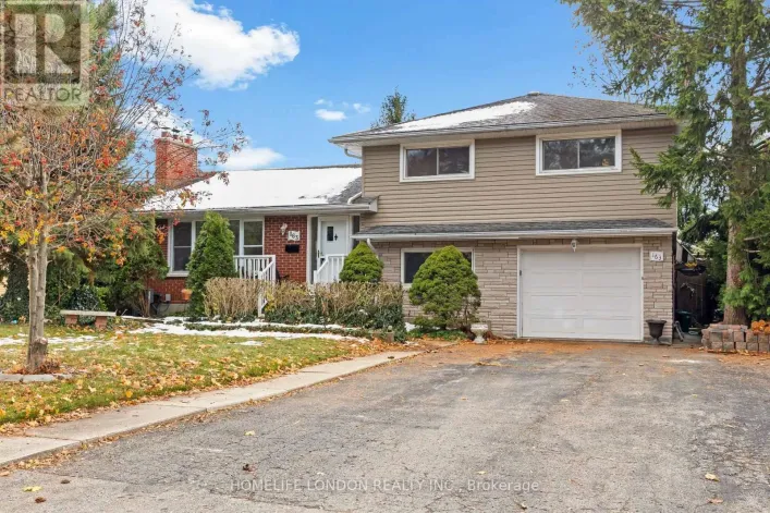 163 CENTRE STREET, London South