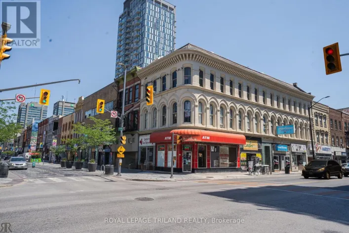 163 DUNDAS STREET E, London East