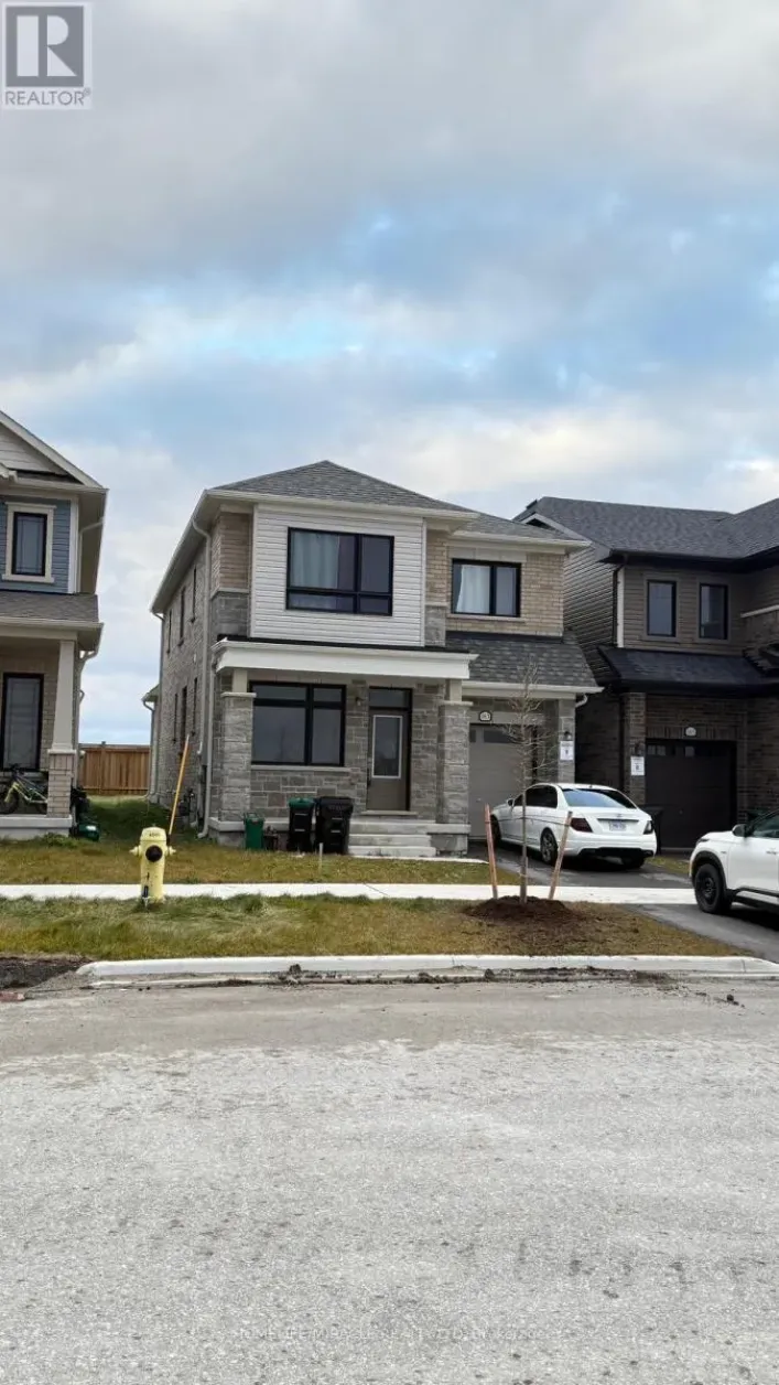 163 FENCHURCH MANOR, Barrie