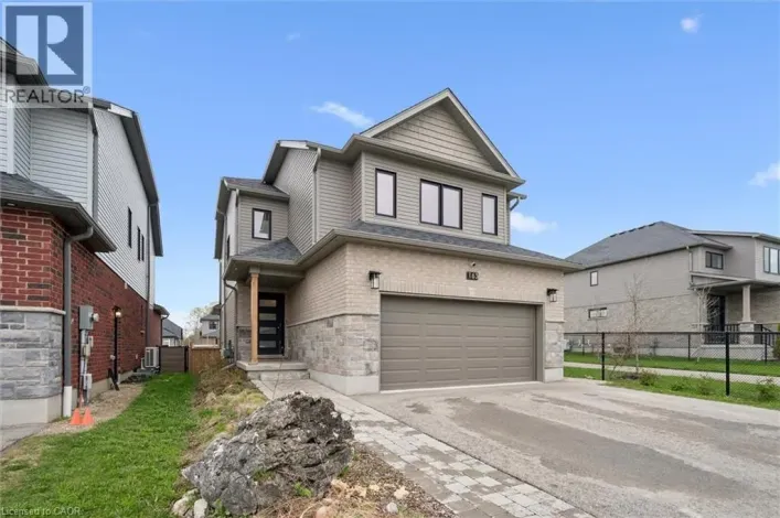 163 HALLS Drive, Elora