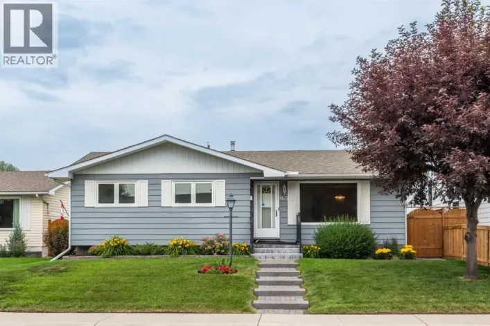 163 Lake Sylvan Close SE, Calgary