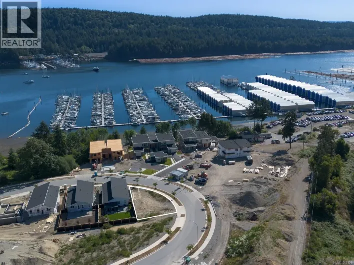 163 Marina View Dr, Ladysmith