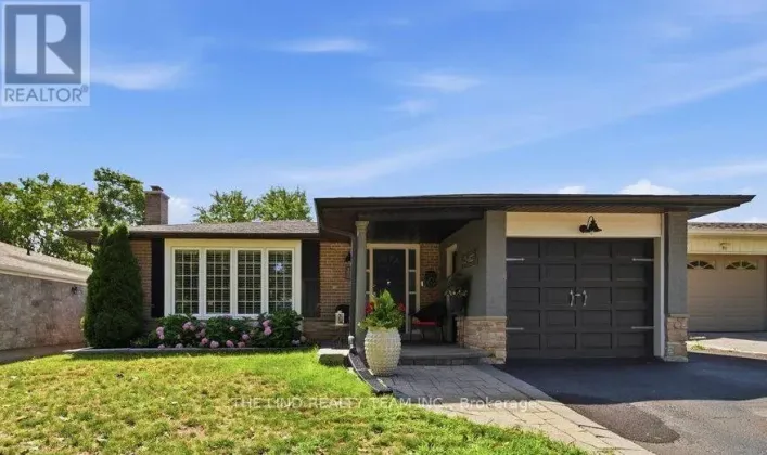 163 ORCHARD HEIGHTS BOULEVARD, Aurora