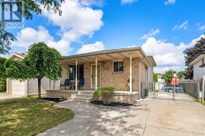 1630 BLUE SPRING, Windsor