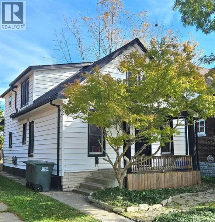 1630 MARENTETTE AVENUE, Windsor