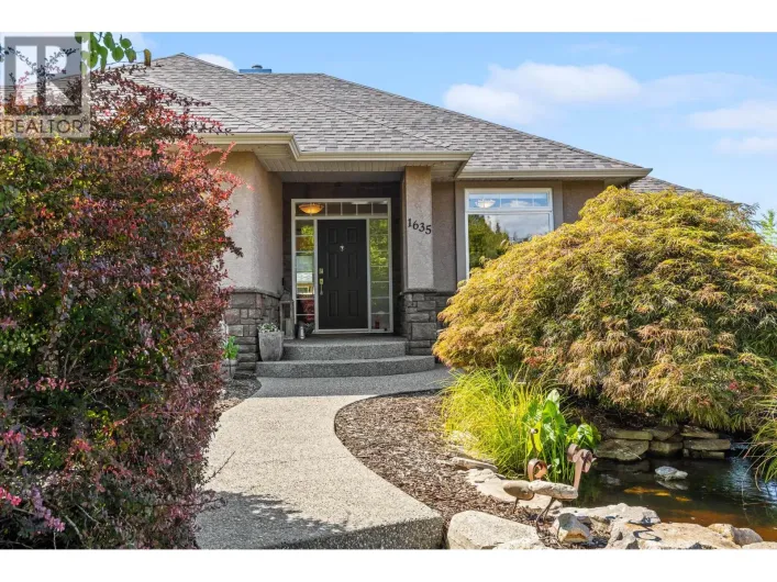 1635 Gregory Road, West Kelowna