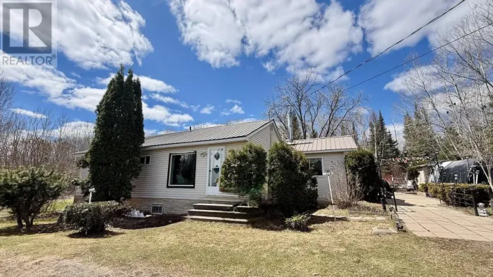 1637 Highway 595, Neebing