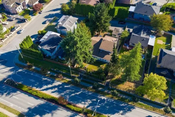 16376 96 AVENUE, Surrey
