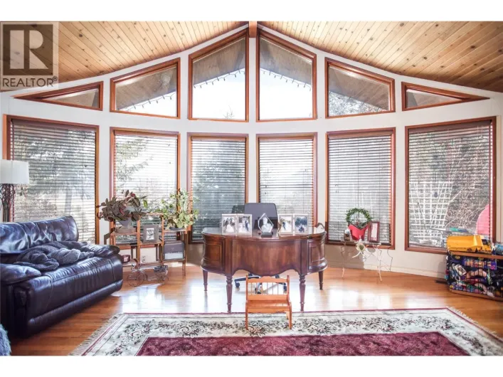 164 Cliffview Drive, Enderby