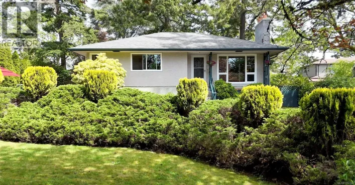 164 Island Hwy, View Royal