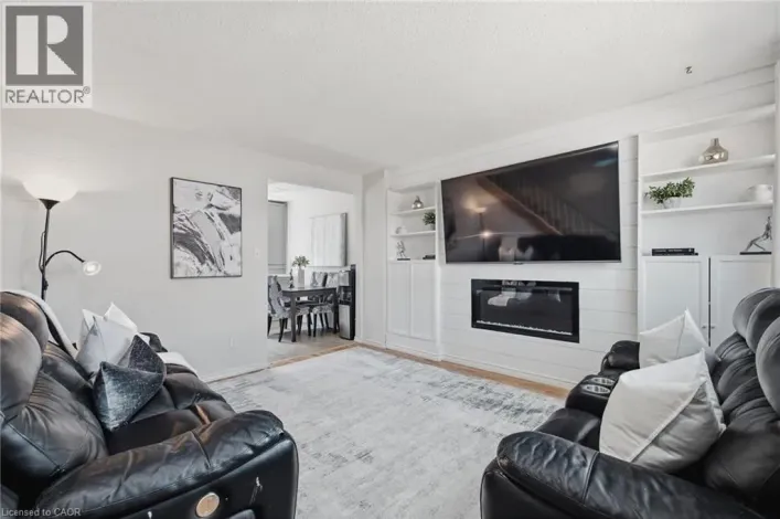 164 JANSEN Avenue Unit# 11, Kitchener