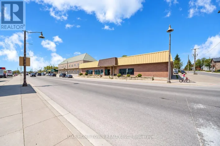 164 JOSEPHINE STREET, North Huron