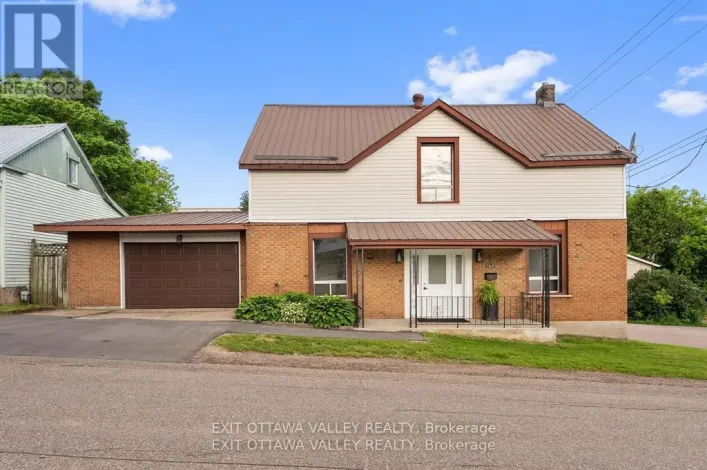 164 MAPLE AVENUE, Pembroke