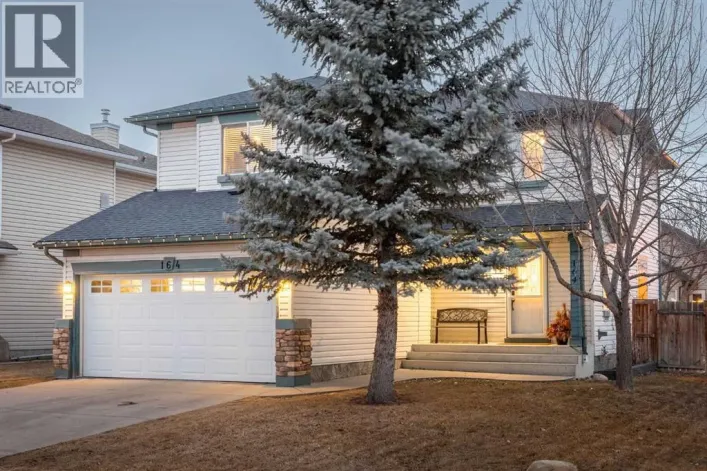 164 West Lakeview Circle, Chestermere